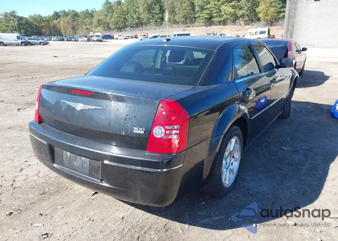 2009 Chrysler 300 Touring/Signature Series/Executive Series z USA, uszkodzony, nr VIN 2C3KA53V79H618004